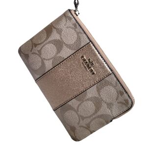 COACH - Corner Zip Wristlet In Signature Canvas With Stripe (silver/platinum)